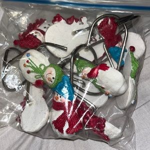 Snowmen curtain rings